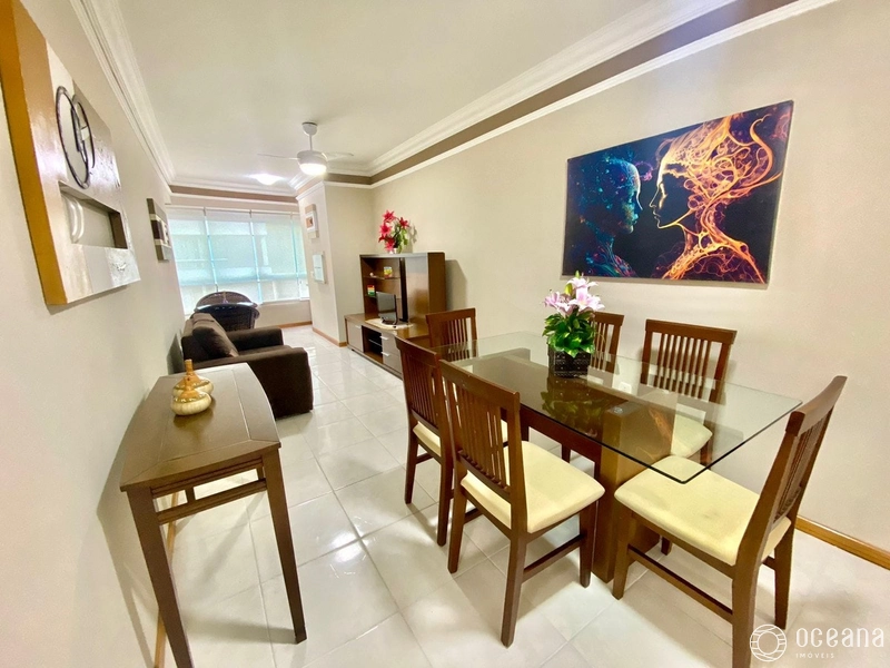 APARTAMENTO DE FRENTE COM SACADA E CHURRASQUEIRA: 1ª foto da galeria de imagens do imóvel