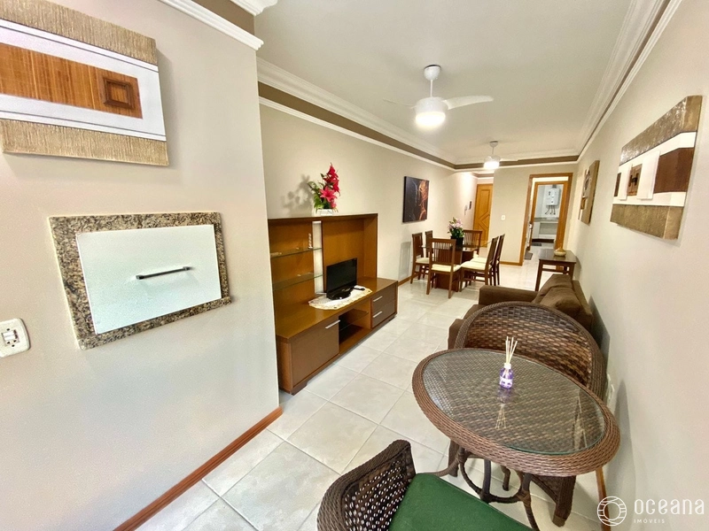 APARTAMENTO DE FRENTE COM SACADA E CHURRASQUEIRA: 15ª foto da galeria de imagens do imóvel
