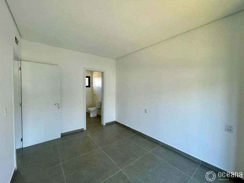 CASA SOBRADO POUCOS METROS DO MAR!: 2ª foto da galeria de imagens do imóvel