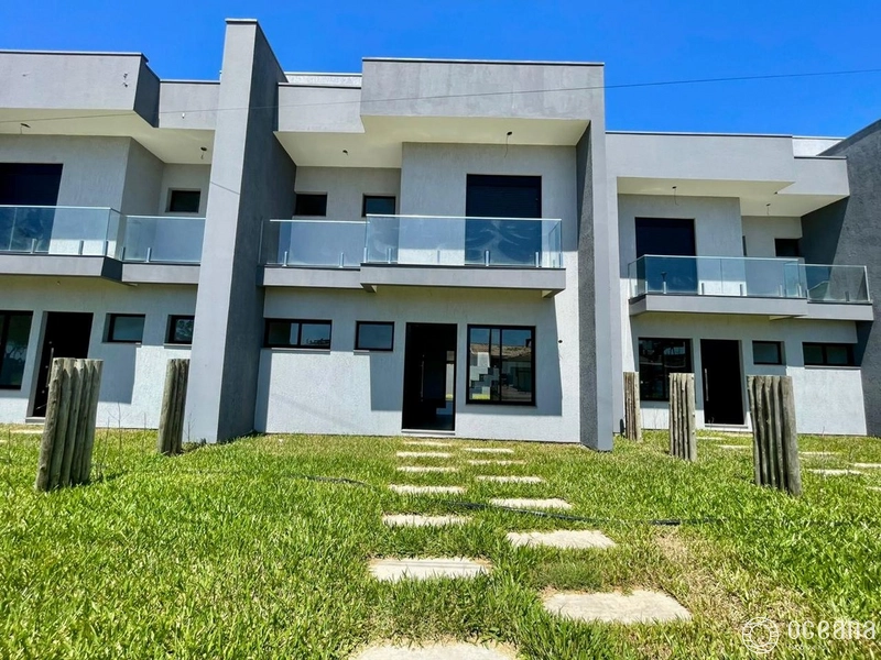 CASA SOBRADO POUCOS METROS DO MAR!: 1ª foto da galeria de imagens do imóvel