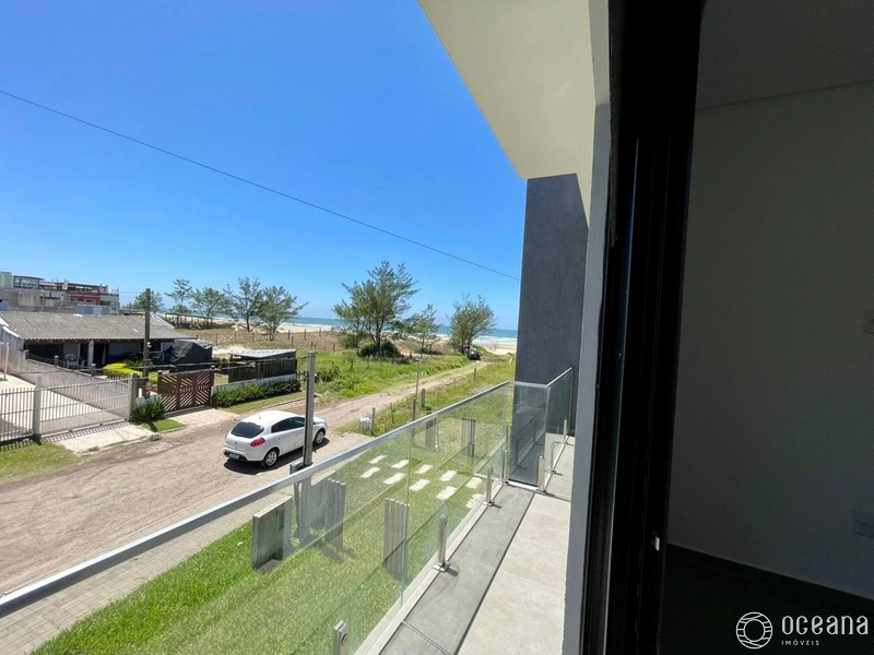 CASA SOBRADO POUCOS METROS DO MAR!: 13ª foto da galeria de imagens do imóvel