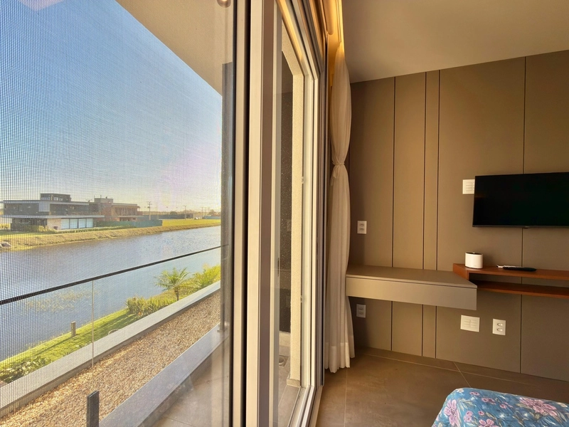 NOVIDADE À VENDA COM| 277m² BEIRA DE LAGO - FRENTE NORTE: 47ª foto da galeria de imagens do imóvel