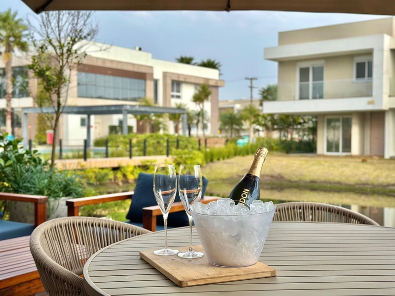 CASA MOBILIADA E DECORADO EM CONDOMÍNIO FECHADO COM PRAIA ARTIFICIAL!: 7ª foto da galeria de imagens do imóvel