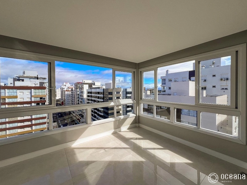 AMPLO APARTAMENTO DE 03 SUÍTES COM VISTA PARA O MAR E A PRAÇA!: 1ª foto da galeria de imagens do imóvel