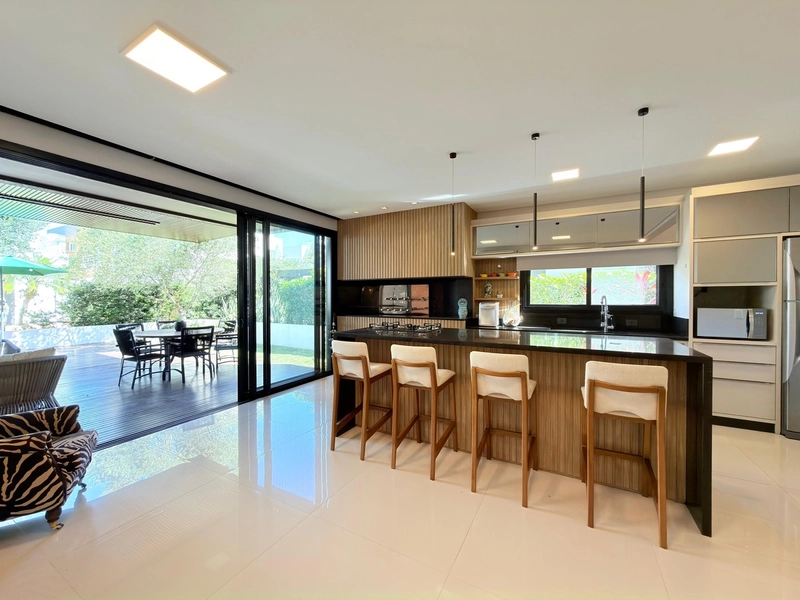 CASA COMPLETAMENTE MOBILIADA E DECORADA COM 04 SUÍTES INDIVIDUAIS!: 17ª foto da galeria de imagens do imóvel