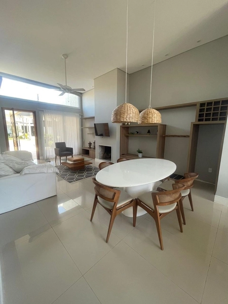 CASA MOBILIADA E DECORADA EM CONDOMÍNIO FECHADO!: 5ª foto da galeria de imagens do imóvel