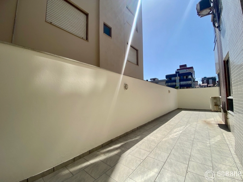 APARTAMENTO MOBILIADO DE 02 DORMITÓRIOS COM VAGA E TERRAÇO EM L: 10ª foto da galeria de imagens do imóvel