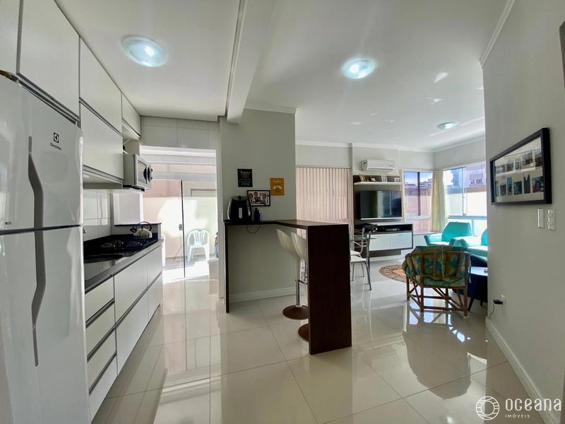 APARTAMENTO MOBILIADO DE 02 DORMITÓRIOS COM VAGA E TERRAÇO EM L: 8ª foto da galeria de imagens do imóvel