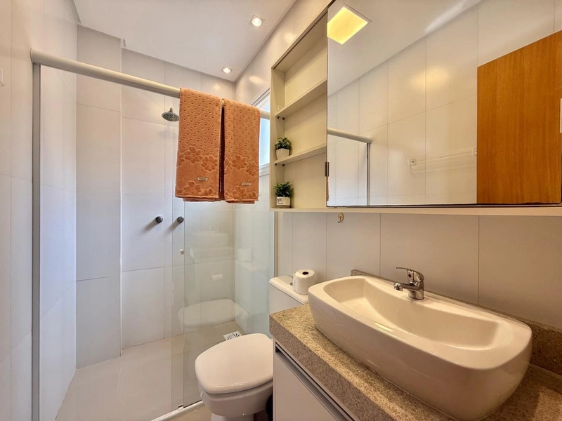 APARTAMENTO DE 02 DORMITÓRIOS A UMA QUADRA DO MAR!: 1ª foto da galeria de imagens do imóvel