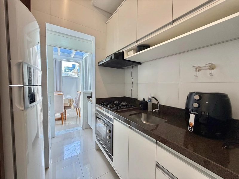APARTAMENTO DE 02 DORMITÓRIOS A UMA QUADRA DO MAR!: 8ª foto da galeria de imagens do imóvel