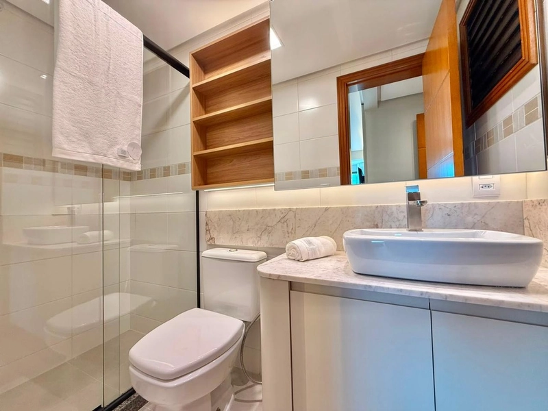 AMPLO APARTAMENTO DECORADO DE 03 DORM COM VISTA PARA A SERRA E O MAR!: 10ª foto da galeria de imagens do imóvel