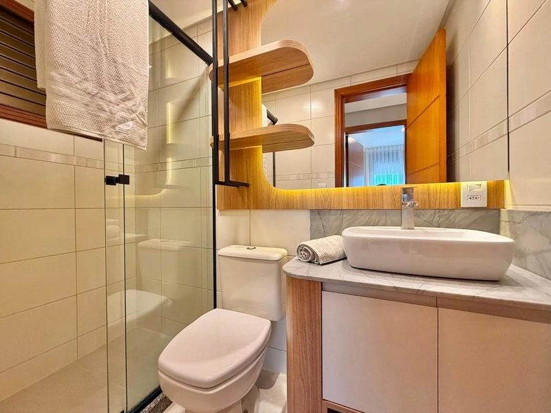 AMPLO APARTAMENTO DECORADO DE 03 DORM COM VISTA PARA A SERRA E O MAR!: 12ª foto da galeria de imagens do imóvel