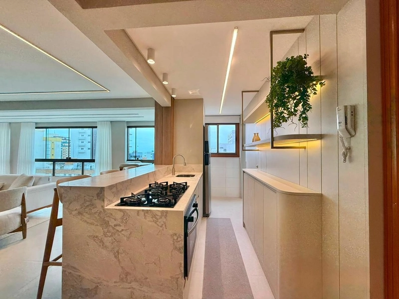 AMPLO APARTAMENTO DECORADO DE 03 DORM COM VISTA PARA A SERRA E O MAR!: 15ª foto da galeria de imagens do imóvel