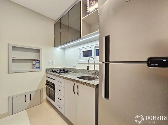 APARTAMENTO MOBILIADO E DECORADO DE 02 DORMITÓRIOS COM 02 VAGAS DE GARAGEM!: 5ª foto da galeria de imagens do imóvel