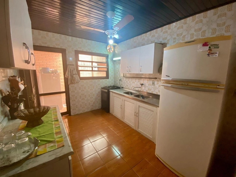 CASA MOBILIADA EM XANGRI-LÁ COMPOSTA POR 03 DORMITÓRIOS: 11ª foto da galeria de imagens do imóvel