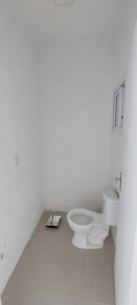 CASA COMPOSTA POR 02 SUÍTES NO BAIRRO JARDIM BEIRA MAR!: 4ª foto da galeria de imagens do imóvel
