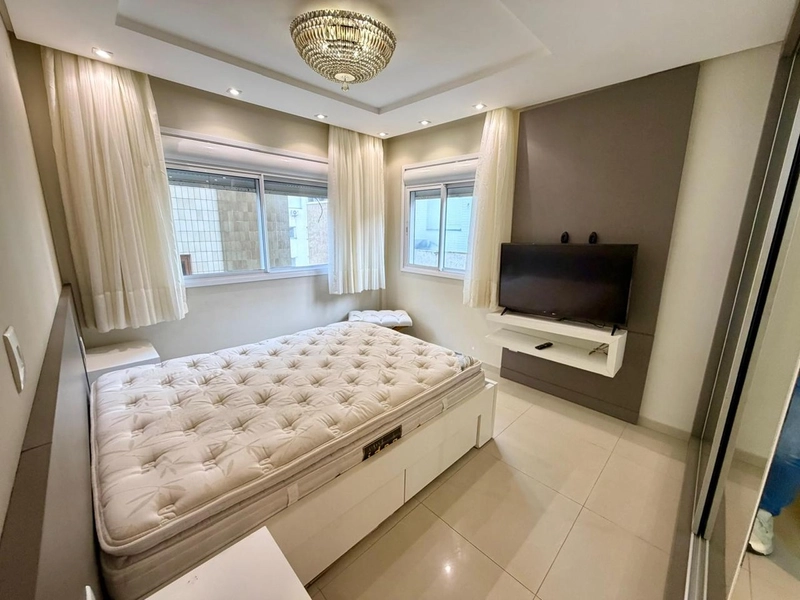 APARTAMENTO MOBILIADO E DECORADO DE FRENTE PARA O MAR COM DUAS VAGAS!: 11ª foto da galeria de imagens do imóvel