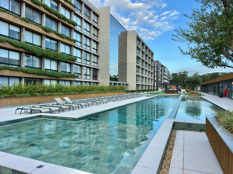 APARTAMENTO DE 2 DORMITÓRIOS C/ SUITE,  DE FRENTE PARA AVENIDA E LINDA: 6ª foto da galeria de imagens do imóvel