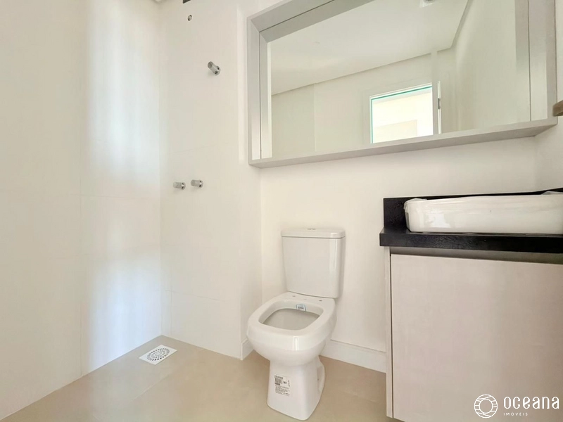 APARTAMENTO A VENDA COM VISTA PARA O MAR: 2ª foto da galeria de imagens do imóvel