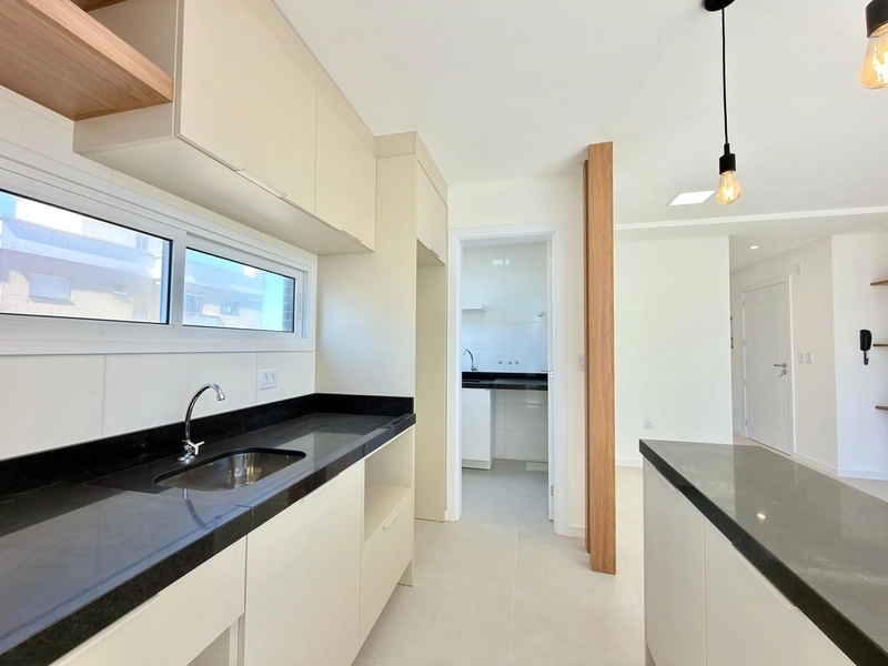 APARTAMENTO MOBILIADO COM MÓVEIS FIXOS COMPOSTO POR 03 DORMITÓRIOS: 5ª foto da galeria de imagens do imóvel