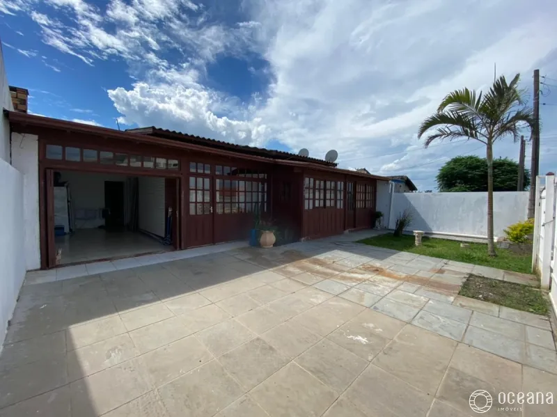 Casa em Capao da Canoa com Piscina: 2ª foto da galeria de imagens do imóvel