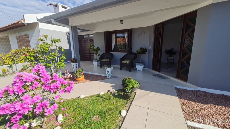 Casa 3 dormitórios, localizada no bairro Zona Nova: 2ª foto da galeria de imagens do imóvel