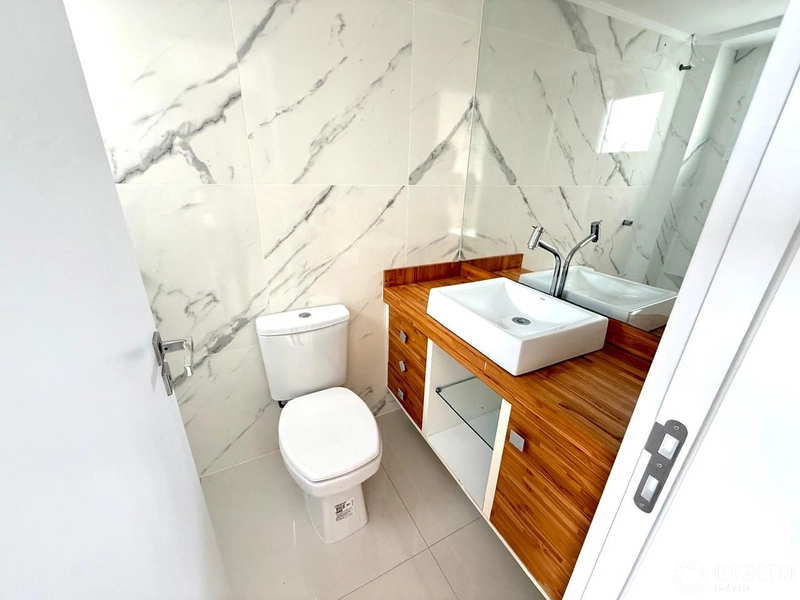 APARTAMENTO TRIPLEX 5 DORMITOTORIOS BAIRRO ZONA NOVA EM CAPÃO DA CANOA: 60ª foto da galeria de imagens do imóvel