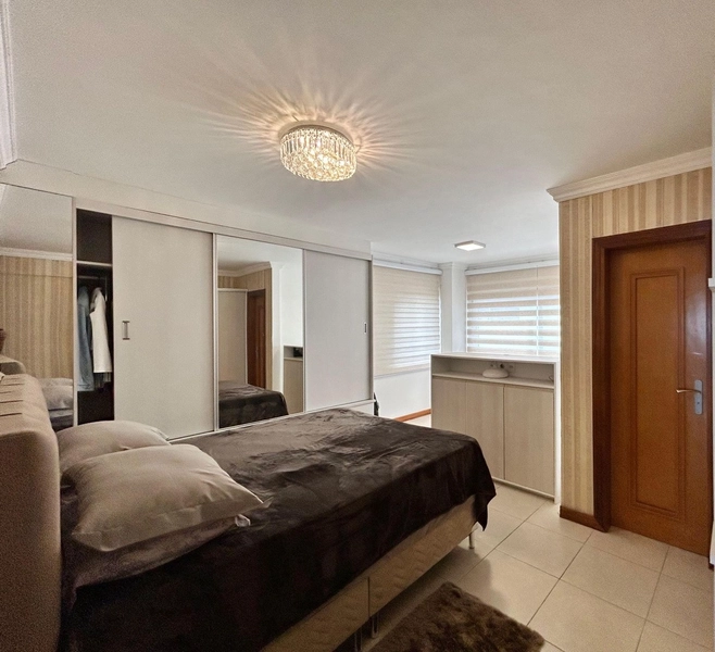 APARTAMENTO COM VISTA MAR AO LADO DA PRAÇA LUIZ BASSANI: 1ª foto da galeria de imagens do imóvel