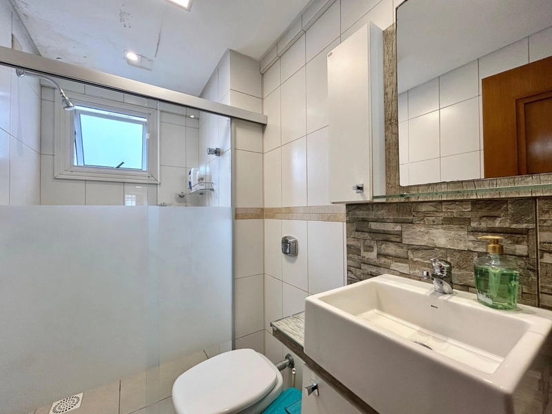 APARTAMENTO COM VISTA MAR AO LADO DA PRAÇA LUIZ BASSANI: 17ª foto da galeria de imagens do imóvel