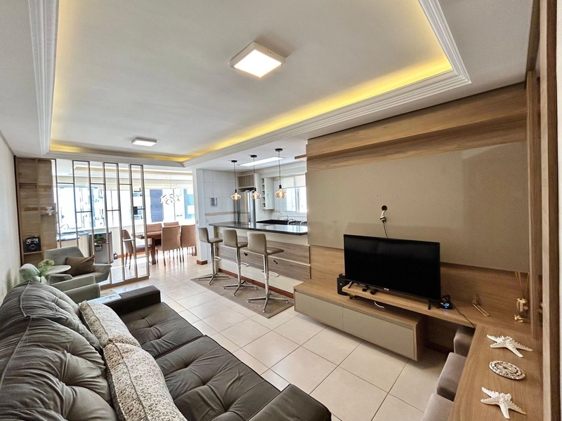APARTAMENTO COM VISTA MAR AO LADO DA PRAÇA LUIZ BASSANI: 2ª foto da galeria de imagens do imóvel