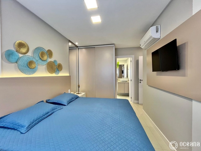 AMPLO APARTAMENTO MOBILIADO E DECORADO DE 02 DORMITÓRIOS COM VAGA!: 2ª foto da galeria de imagens do imóvel