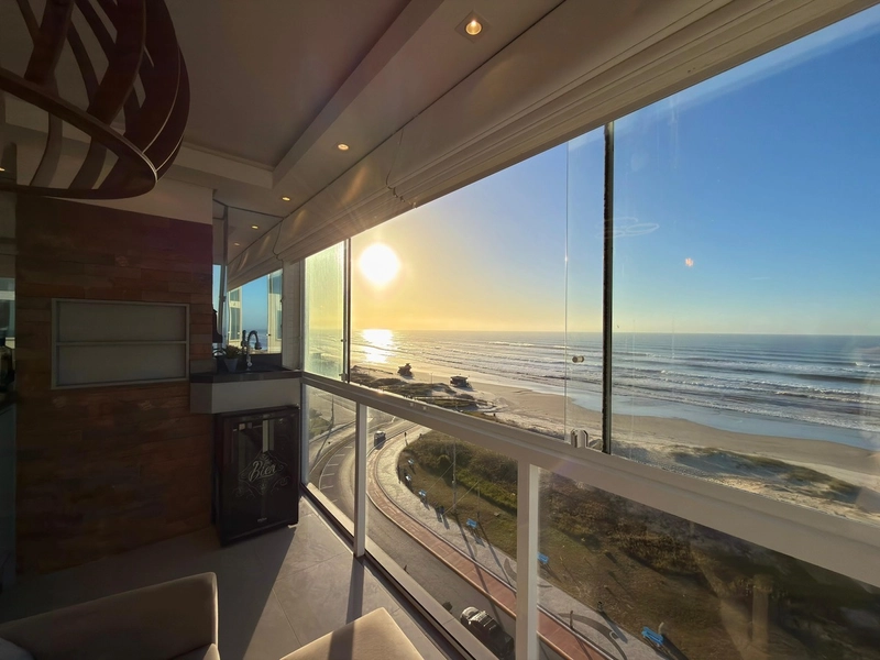 Apartamento com 3 dormitórios com vista mar em Capão da Canoa!: 1ª foto da galeria de imagens do imóvel