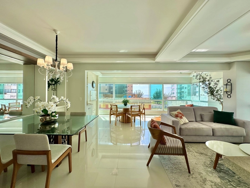 APARTAMENTO MOBILIADO E DECORADO COM DUAS VAGAS DE GARAGEM!: 4ª foto da galeria de imagens do imóvel