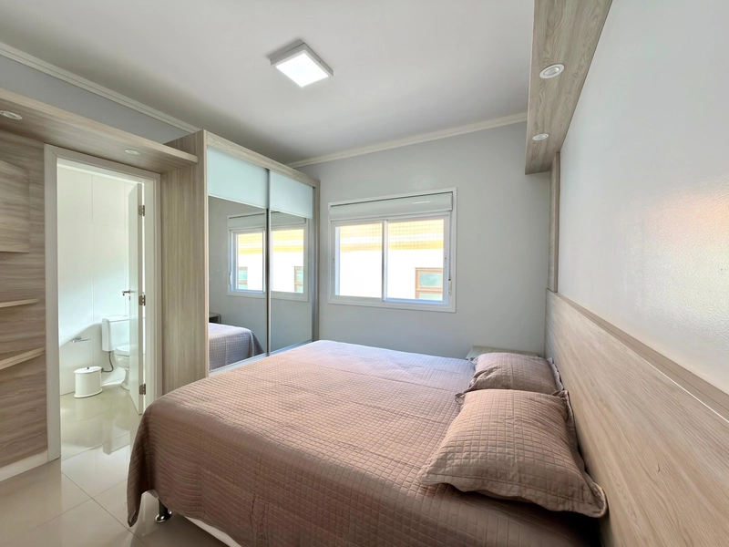 AMPLO APARTAMENTO MOBILIADO E DECORADO COMPOSTO POR 03 DORMITÓRIOS: 3ª foto da galeria de imagens do imóvel
