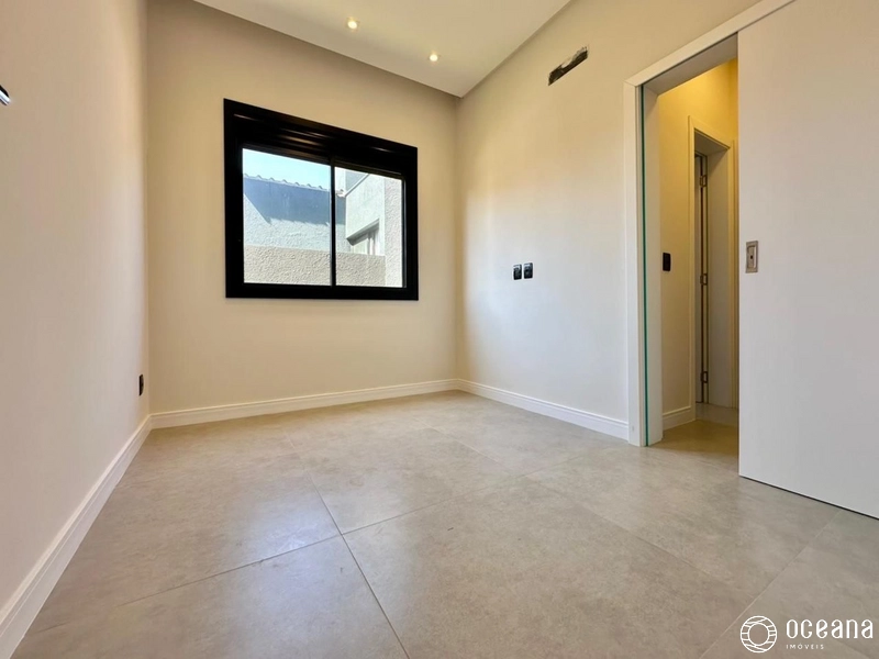CASA NUNCA HABITADA DE ALTO PADRÃO A POUCOS METROS DO MAR!: 22ª foto da galeria de imagens do imóvel