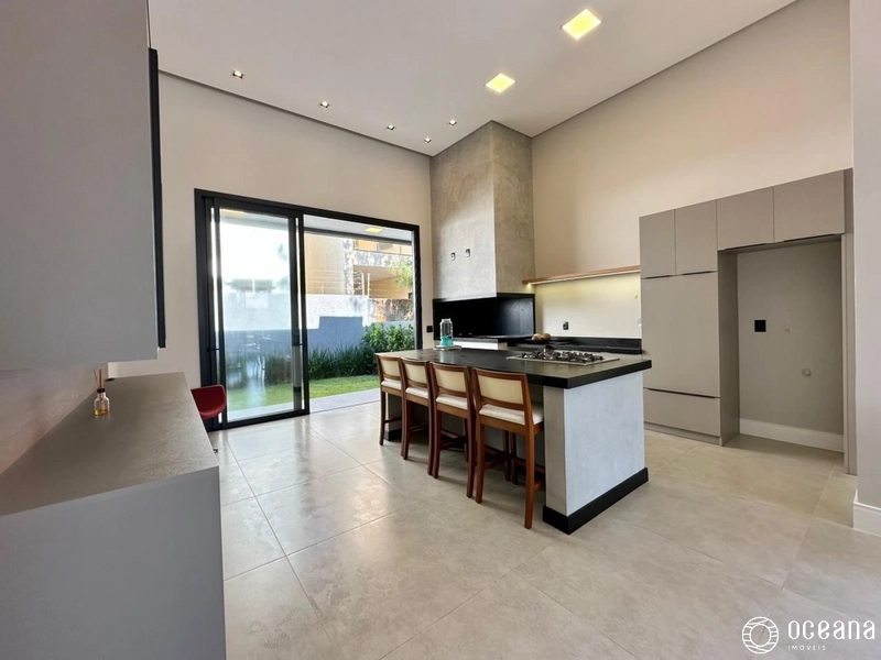 CASA NUNCA HABITADA DE ALTO PADRÃO A POUCOS METROS DO MAR!: 1ª foto da galeria de imagens do imóvel