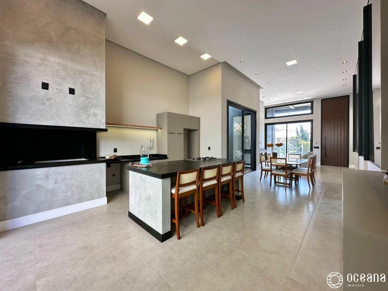 CASA NUNCA HABITADA DE ALTO PADRÃO A POUCOS METROS DO MAR!: 18ª foto da galeria de imagens do imóvel