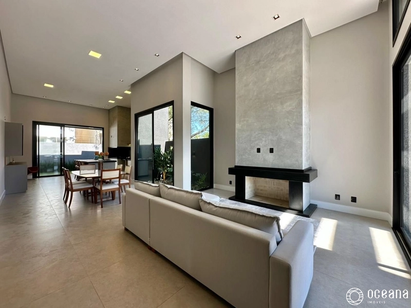 CASA NUNCA HABITADA DE ALTO PADRÃO A POUCOS METROS DO MAR!: 6ª foto da galeria de imagens do imóvel