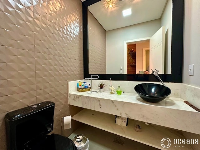 CASA EM CONDOMÍNIO FECHADO COMPOSTA POR 04 SUÍTES : 12ª foto da galeria de imagens do imóvel
