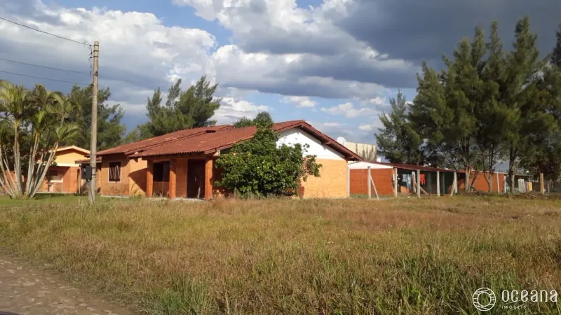 Ótima casa próximo ao mar: 1ª foto da galeria de imagens do imóvel