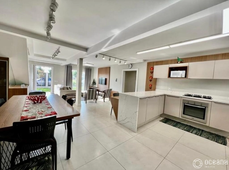 CASA 5 DORMITÓRIOS - PROXIMO AO MAR: 15ª foto da galeria de imagens do imóvel