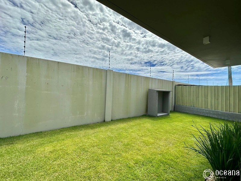 EXELENTE CASA EM CONDOMÍNIO FECHADO: 1ª foto da galeria de imagens do imóvel