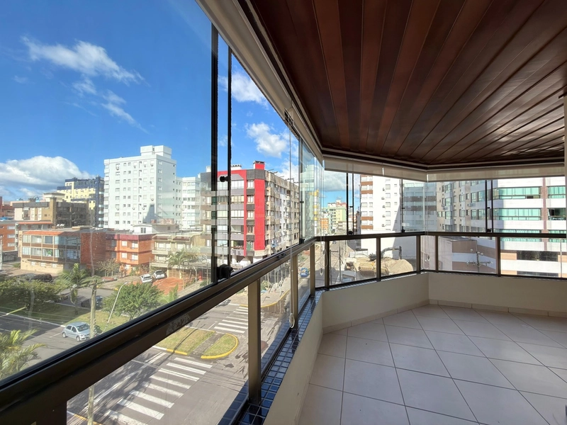 APARTAMENTO DE ESQUINA, COM VISTA PARA O MAR: 24ª foto da galeria de imagens do imóvel