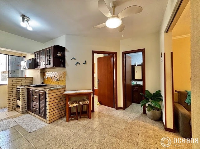 APARTAMENTO MOBILIADO DE 01 DORMITÓRIO NA AVENIDA BEIRA MAR DE CAPÃO DA CANOA!: 1ª foto da galeria de imagens do imóvel
