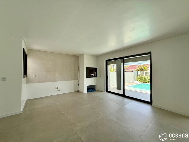 Casa nova 5 suíte no centro de capão da canoa: 5ª foto da galeria de imagens do imóvel
