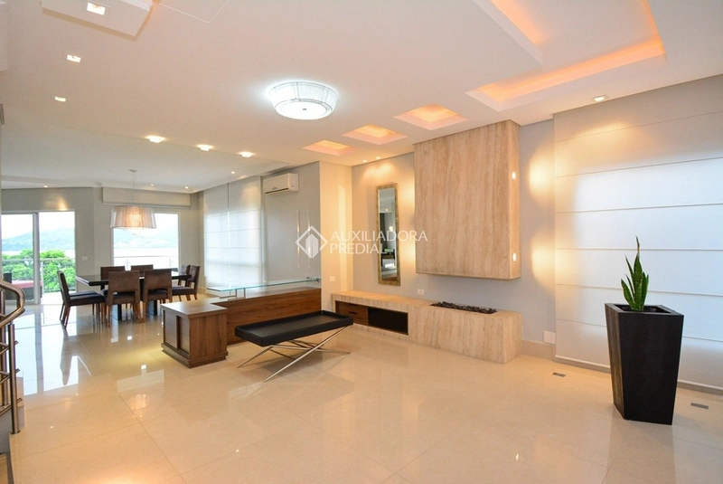 Casa em condomínio fechado | 5 dormitórios | 3 suítes | Alto padrão: 3ª foto da galeria de imagens do imóvel