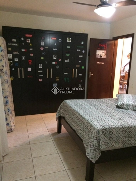 Casa com 4 Suítes em Canasvieiras: 44ª foto da galeria de imagens do imóvel