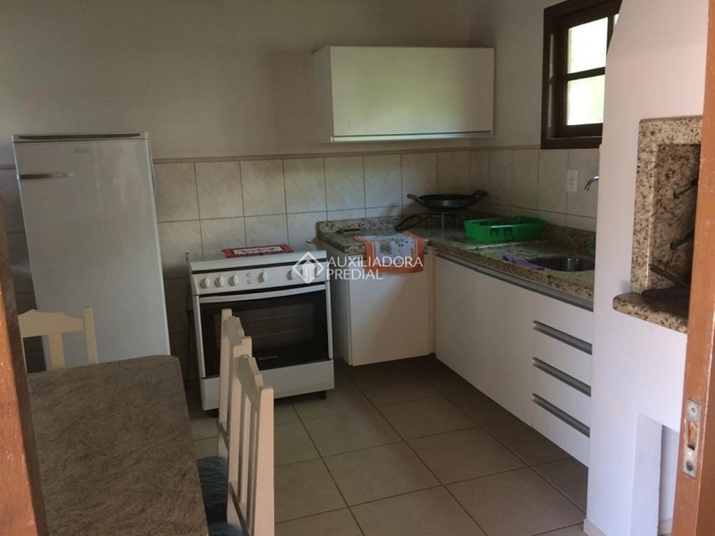 Casa com 4 Suítes em Canasvieiras: 12ª foto da galeria de imagens do imóvel