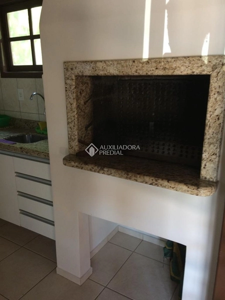 Casa com 4 Suítes em Canasvieiras: 18ª foto da galeria de imagens do imóvel