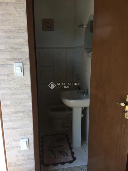 Casa com 4 Suítes em Canasvieiras: 15ª foto da galeria de imagens do imóvel